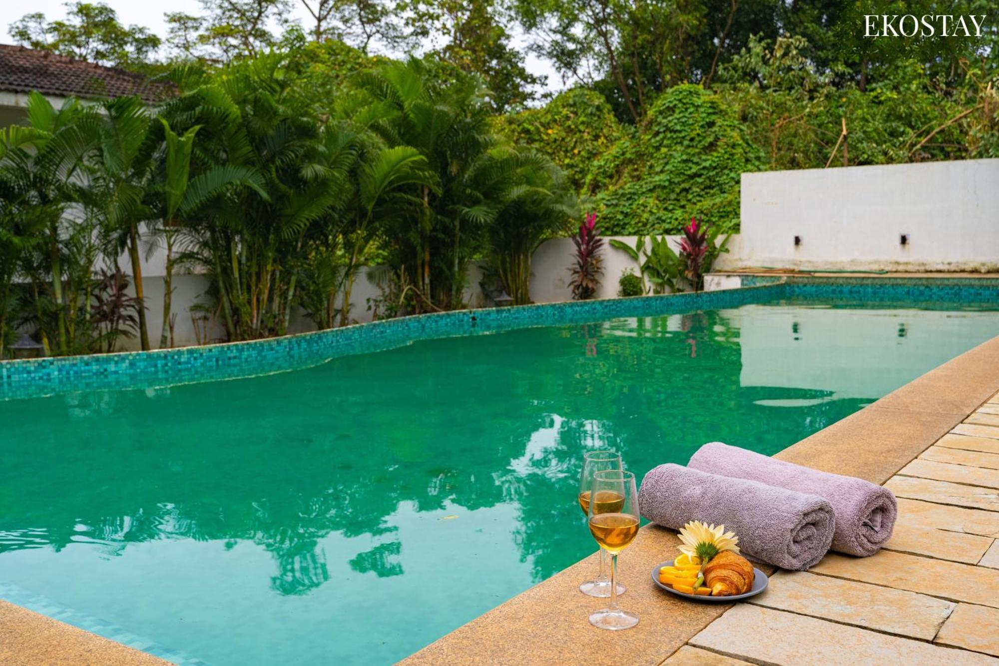 Eko Stay - Solace Villa I Charming Villa Close To Candolim Beach ภายนอก รูปภาพ